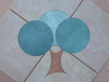 Per Wasserstrahl geschnittene Fliesen