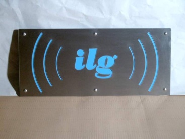 Feine Innenkonturen per Wasserstrahl geschnitten